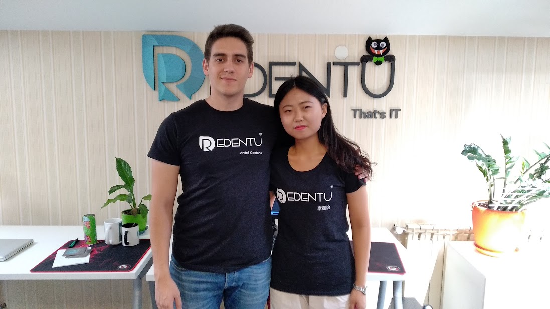 Foreign interns of Redentu